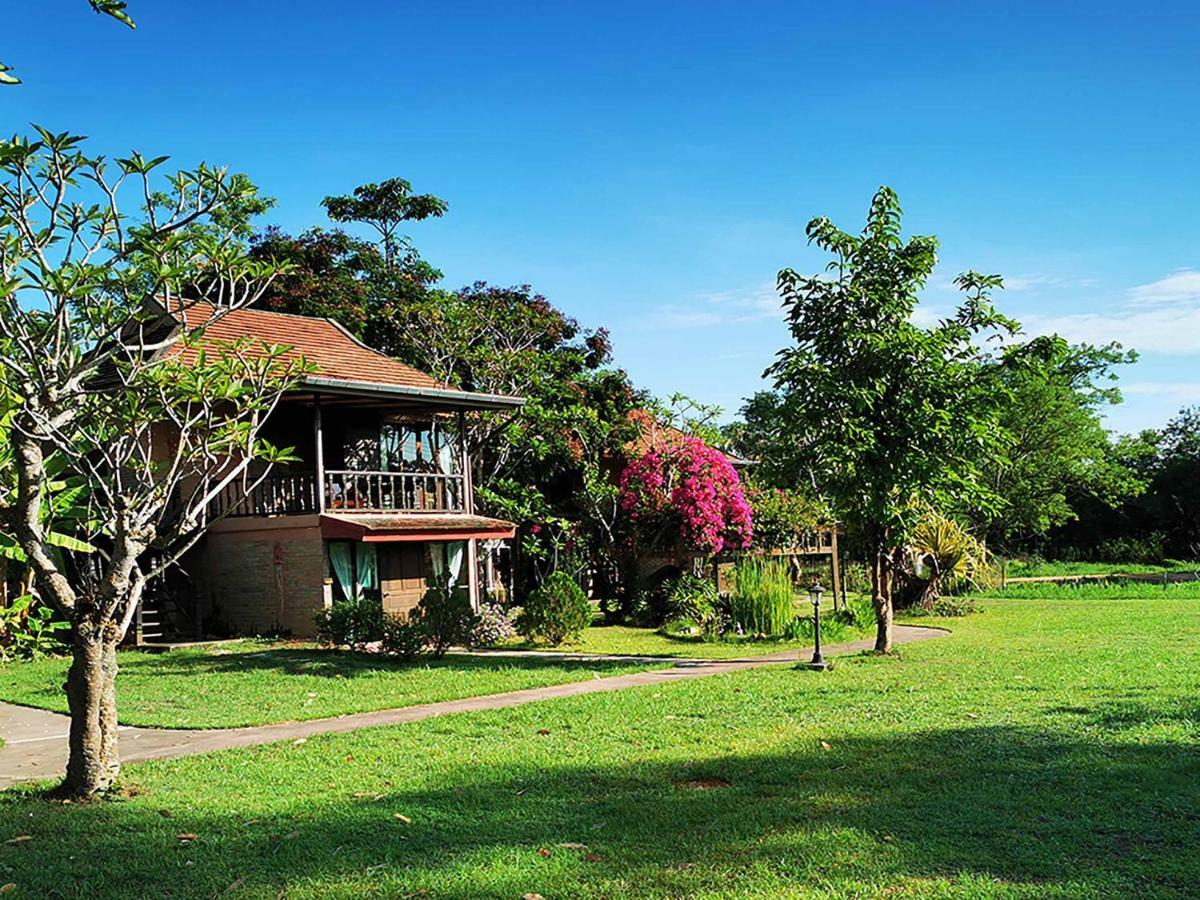 Jasmine Hills Lodge Doi Saket Bagian luar foto